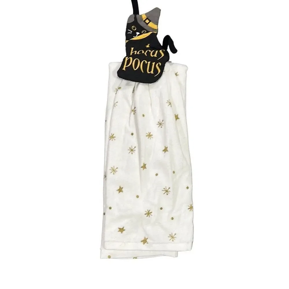 NWOT Hocus Pocus hand towels